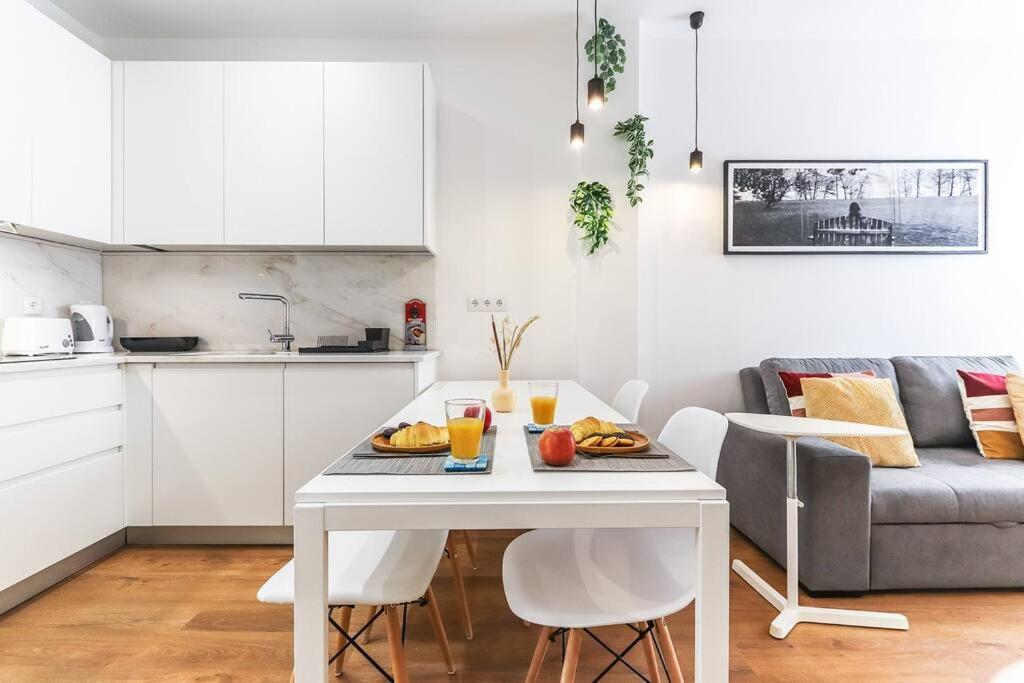 Portucale ! Bright Campo Ourique W/ Terrace Apartamento *